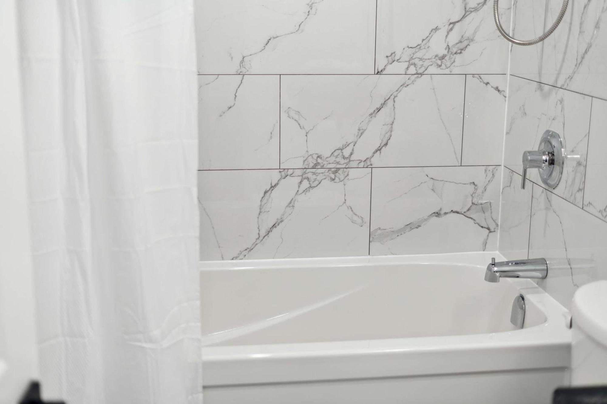 Modern 3Br Suites Отава Екстериор снимка